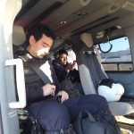 Diego concentrado, el Quichi mandando los últimos Whatsapp antes de subir a la cordillera